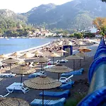 Hotel Zeybek 2*