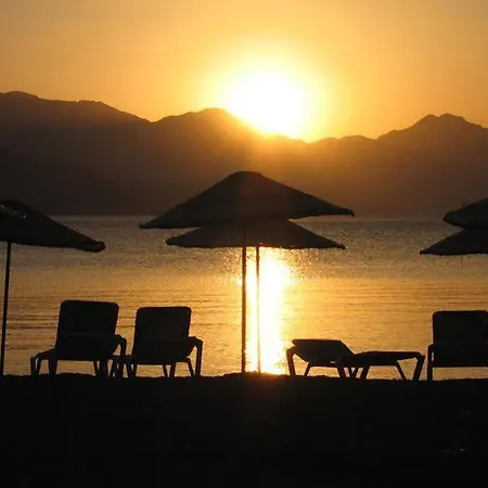 Zeybek Otel Turunç