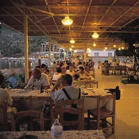 Zeybek 酒店 图兰克