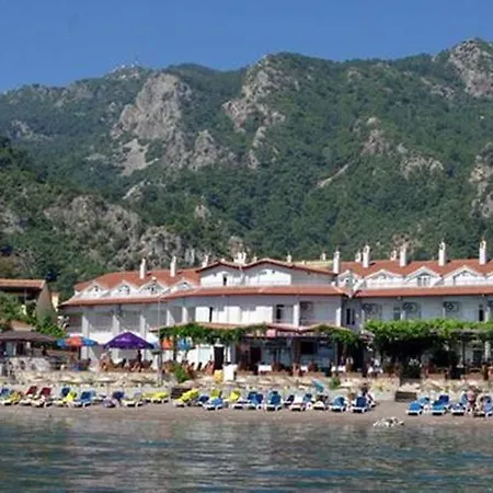 Zeybek 酒店 图兰克